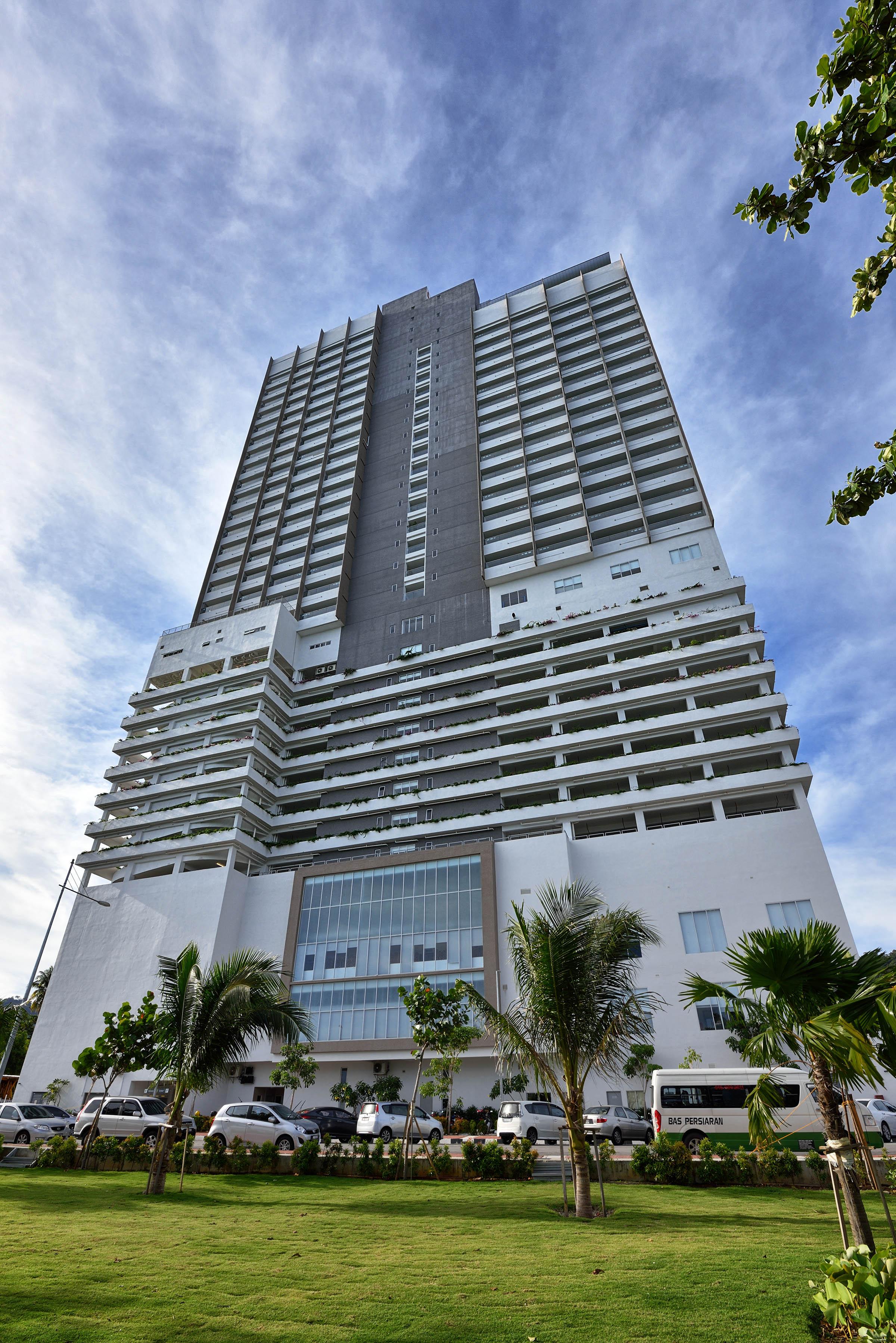 Lexis Suites Penang Байан-Лепас Экстерьер фото The building in 2019