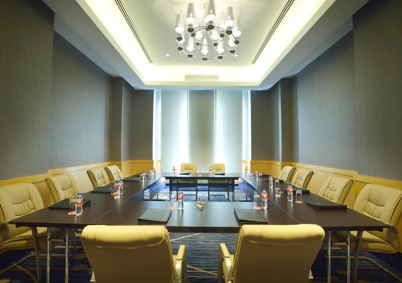 Lexis Suites Penang Байан-Лепас Экстерьер фото Meeting room